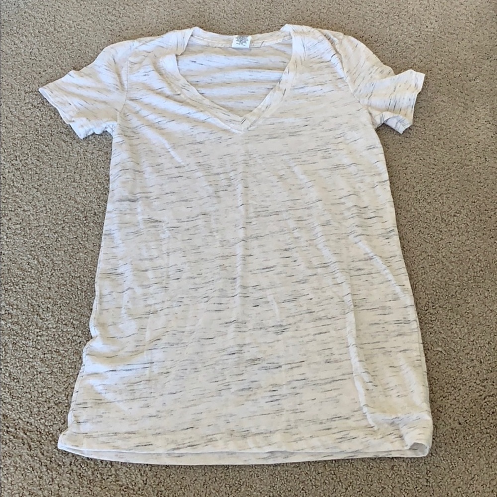 PINK shirt sleeve v-neck heathered grey  tee